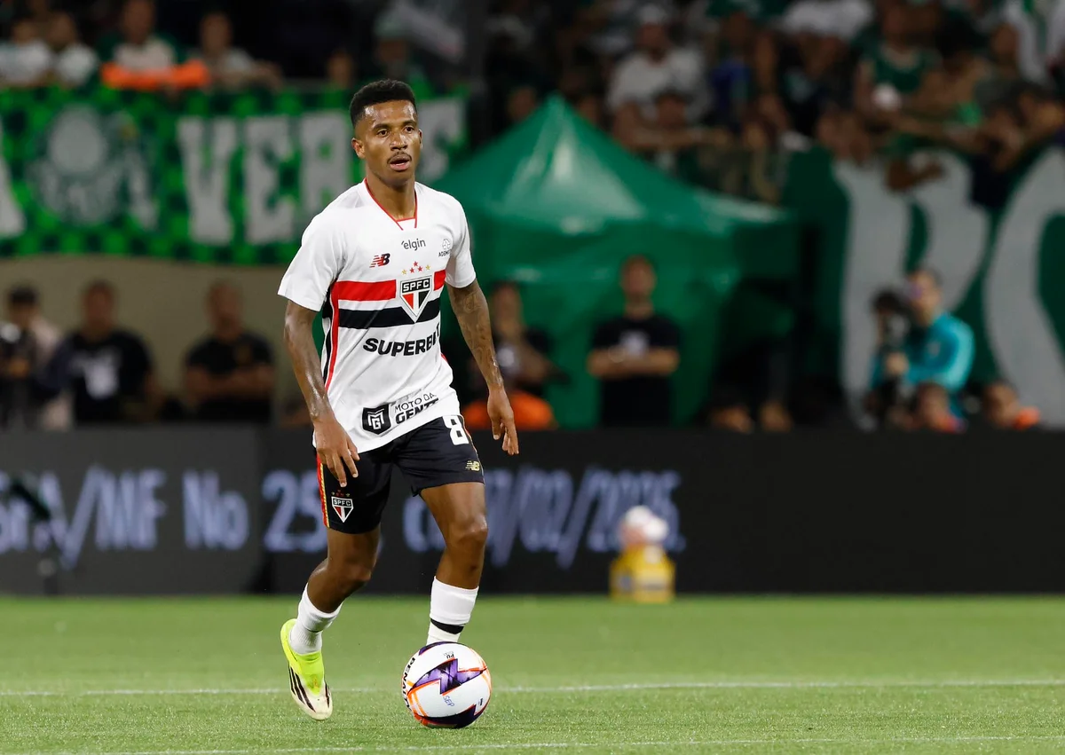 São Paulo quita dívida com a Lazio e solicita retirada de transfer ban - imagem 4 São Paulo quita dívida com a Lazio e solicita retirada de transfer ban - imagem 4