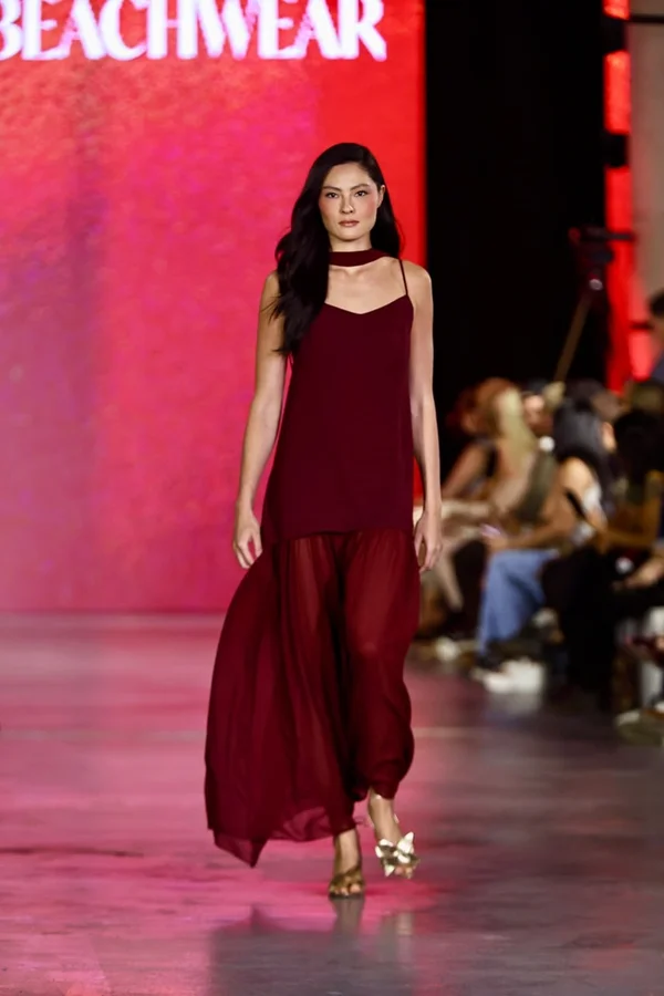 Metrópoles Catwalk conclui edição com Petzold 1981, Lago e Vitor Cunha - destaque galeria Metrópoles Catwalk conclui edição com Petzold 1981, Lago e Vitor Cunha - destaque galeria