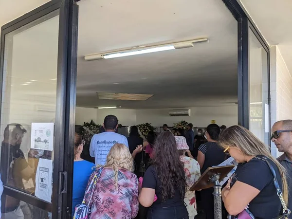 Familiares cobram punição a responsáveis pela morte de grávida e filha