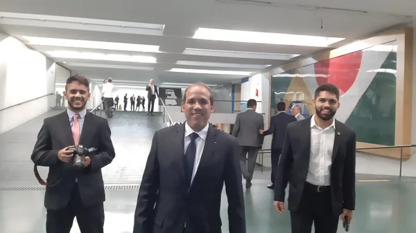 Fabiano Guimarães, intérprete de Bolsonaro
