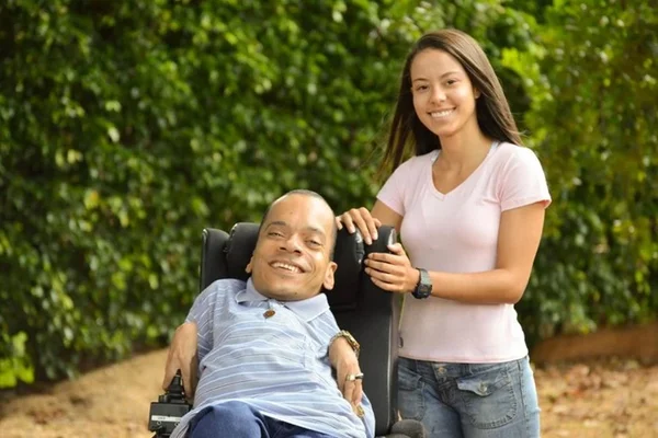 Brasiliense com doença dos “ossos de vidro” morre aos 41 anos