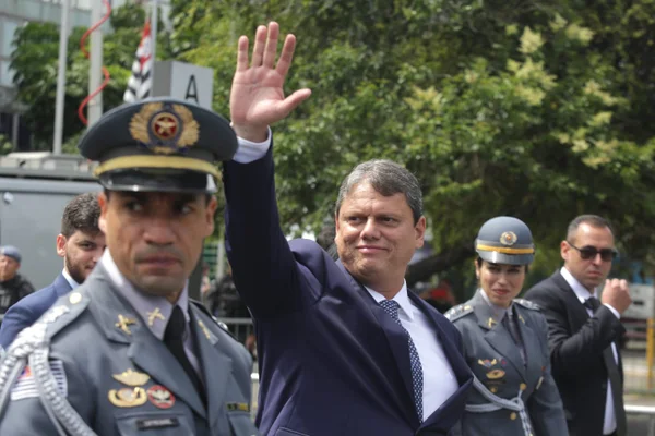 Tarcísio de Freitas