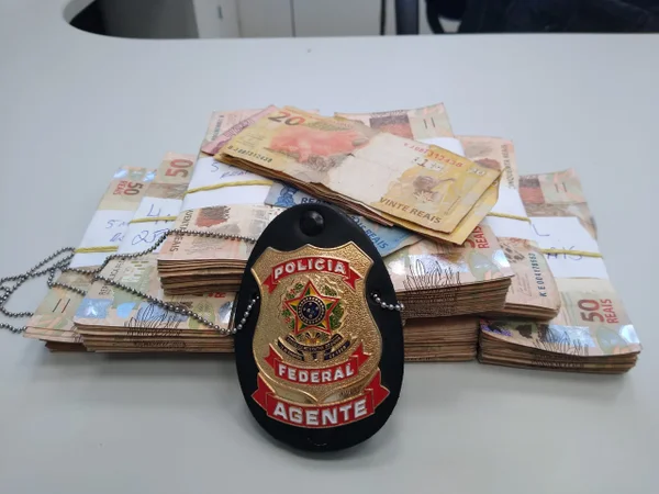 Polícia Federal do Rio apreende R$ 50 mil em espécie com traficante