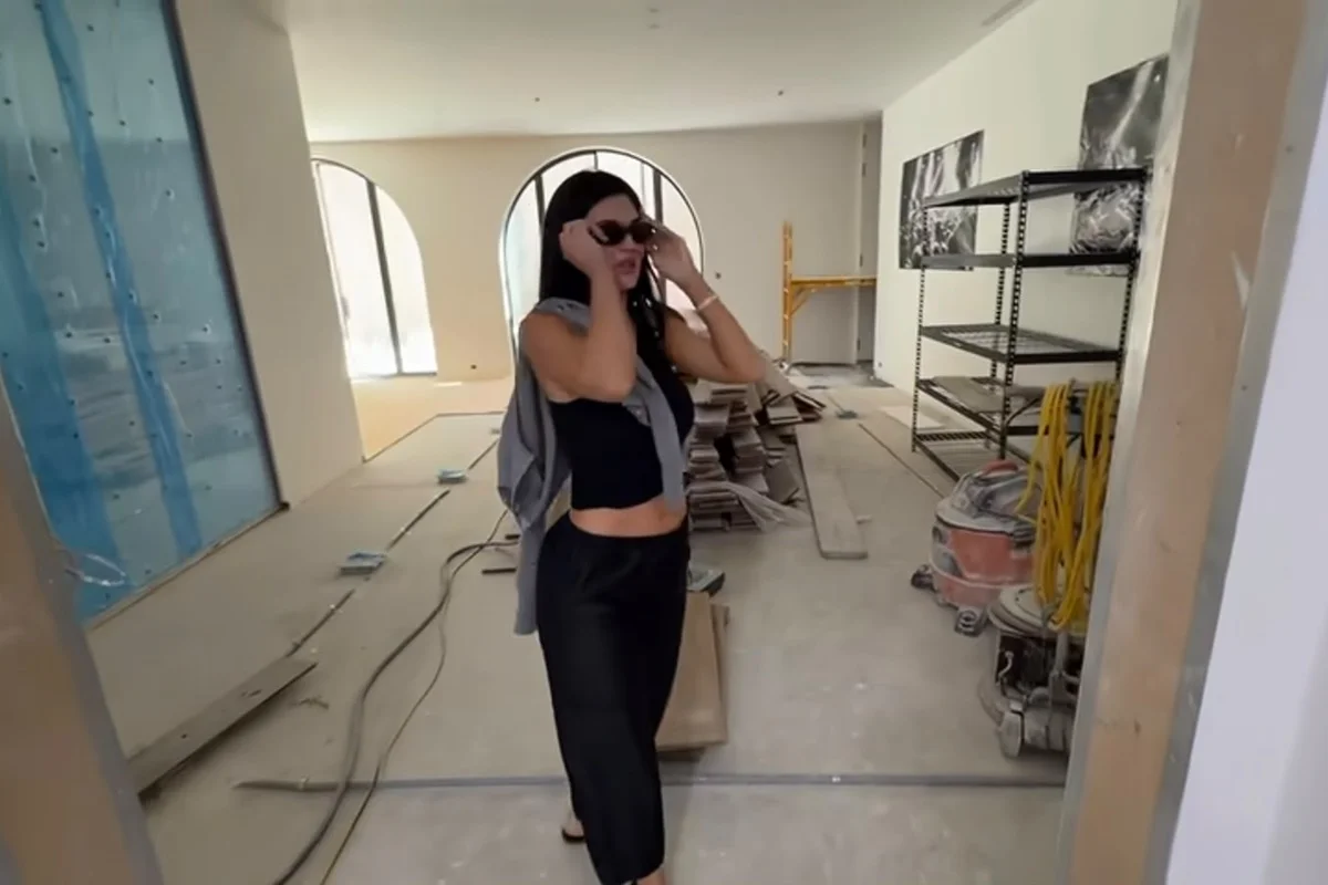 Detalhes da obra da nova residência de Kylie Jenner Detalhes da obra da nova residência de Kylie Jenner