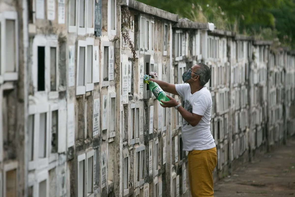Cemitério da Vila Formosa, em São Paulo Cemitério da Vila Formosa, em São Paulo