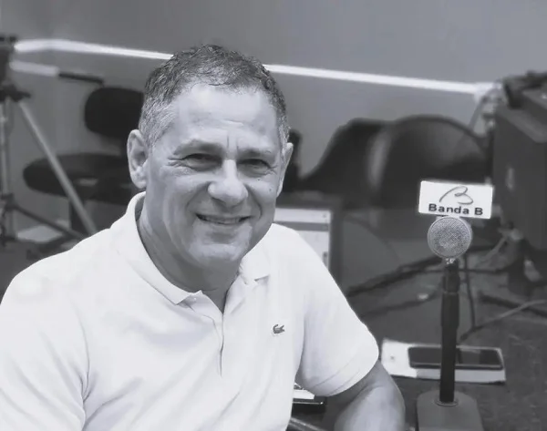 Morre, aos 63 anos, o jornalista Gil Rocha