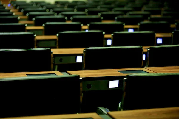 Centrão insiste em aprovar projeto que legaliza jogos de azar