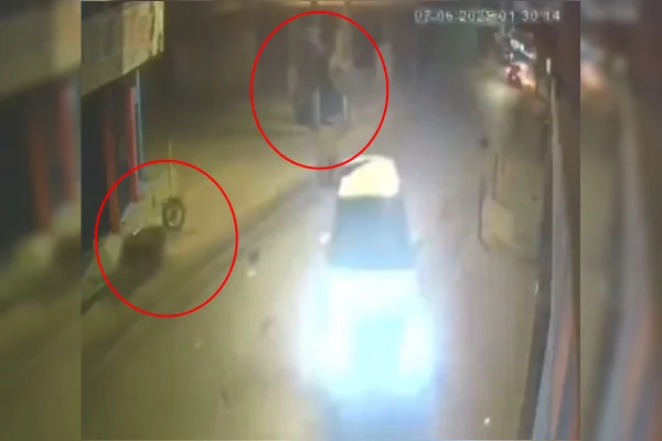 Motorista foge após atropelar e arrastar corpo de casal