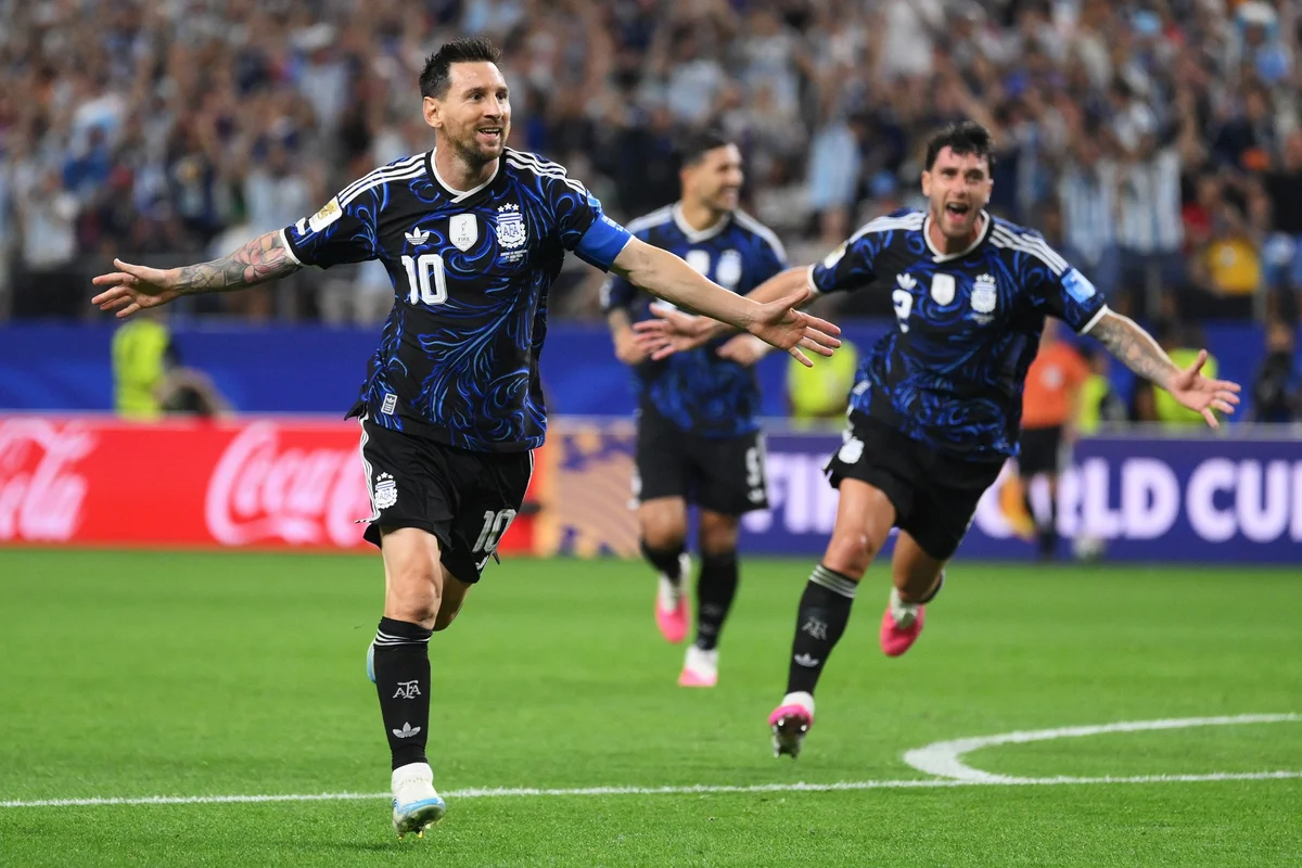 Messi comemorando gol diante da Jordânia