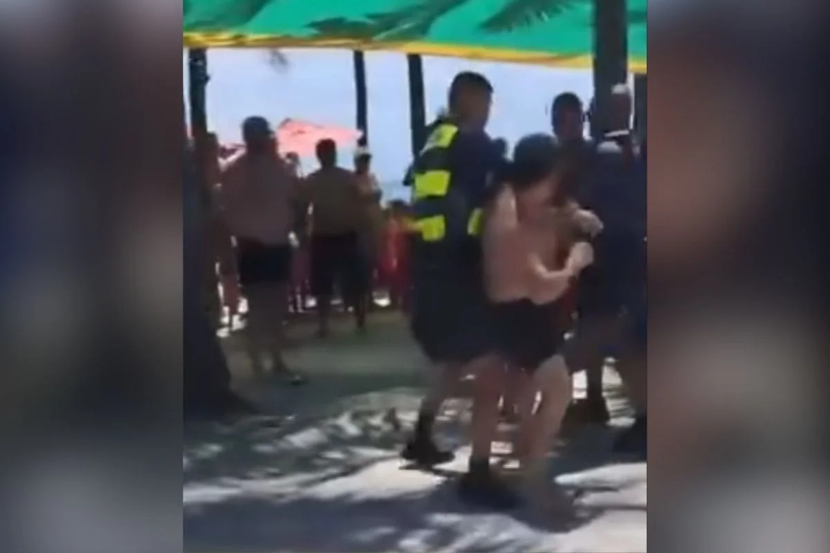 Violência continuou mesmo com a chegada da polícia Violência continuou mesmo com a chegada da polícia