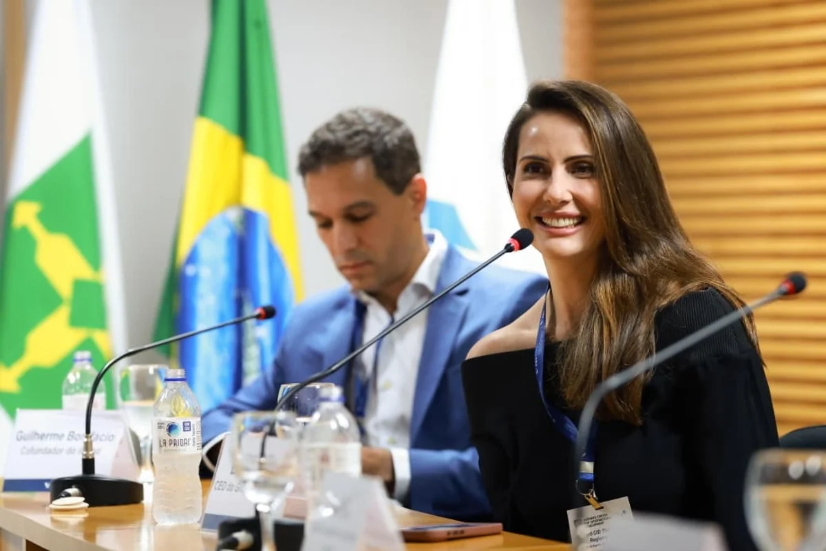 Lilian Tahan participou de evento da FGV em parceria com Havard nesta segunda-feira (31/8) Lilian Tahan participou de evento da FGV em parceria com Havard nesta segunda-feira (31/8)