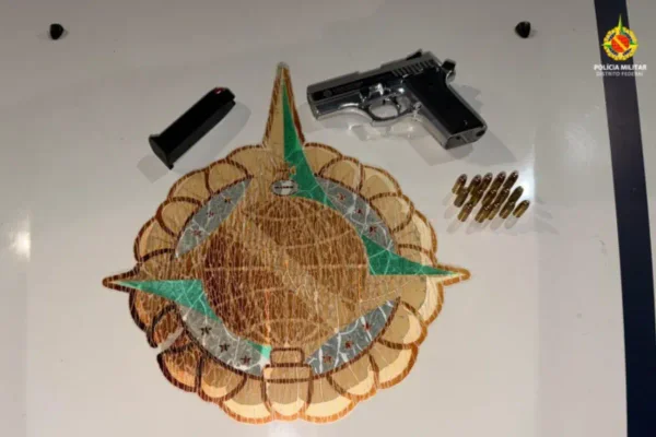 Briga de vizinhos em Águas Claras acaba na DP, com arma apreendida