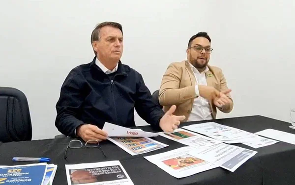 Bolsonaro sobre piso de enfermagem: “Mais uma interferência do STF”