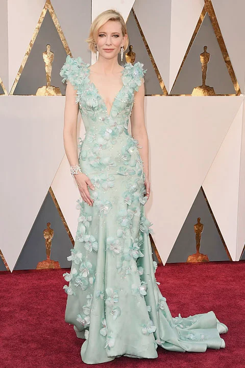 Cate Blanchett escolheu um Armani Prive para o Oscar de 2016 Cate Blanchett escolheu um Armani Prive para o Oscar de 2016