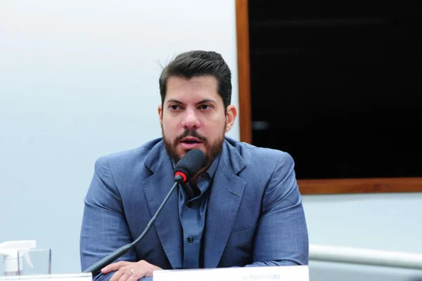 Cedae emprega mais um citado em esquema do governo Witzel