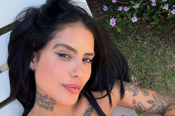 Tati Zaqui anuncia perda do 1º filho: “Maior e breve presente”