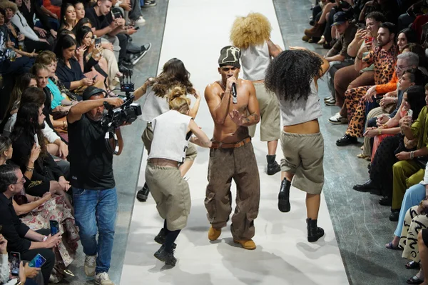 hylo-cartis-studio-desfile-metropoles-catwalk