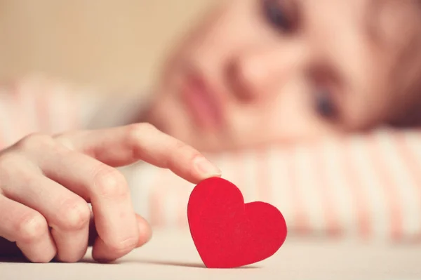 “Aprender a sair da mesa quando o amor já não estiver sendo servido”