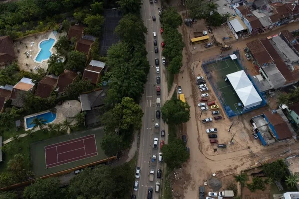 Epicentro da tragédia em SP, Vila e Barra do Sahy escancaram os extremos do Brasil