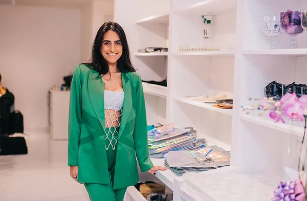 Evento seleto marca pré-inauguração da flagship de Paula Vilas Boas