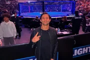 Allan “Puro Osso” Nascimento posa durante evento de MMA