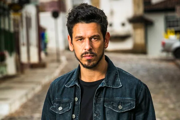 João Vicente de Castro sobre Alain: “Bacana ele é, mas não bonzinho”