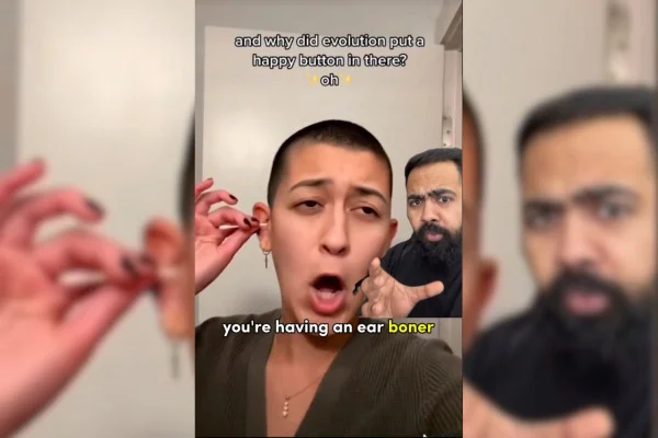 Foto colorida de tiktok mulher enfiando contonete no ouvido enquanto médico comenta