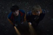 Noah Schnapp e Maya Hawke na 5ª temporada de Stranger Things Noah Schnapp e Maya Hawke na 5ª temporada de Stranger Things