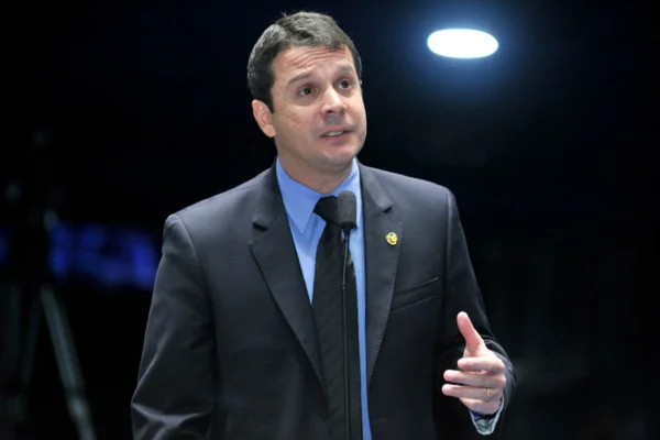 Reguffe é o candidato preferido para o governo em 2018, diz pesquisa