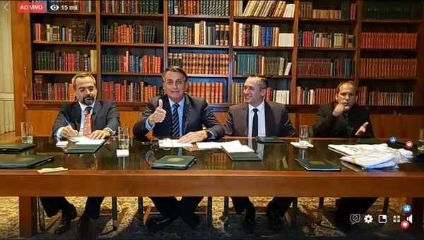 Bolsonaro: professor da educação básica terá aumento de 12,84%