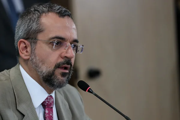 O ex-ministro da Educação Abraham Weintraub