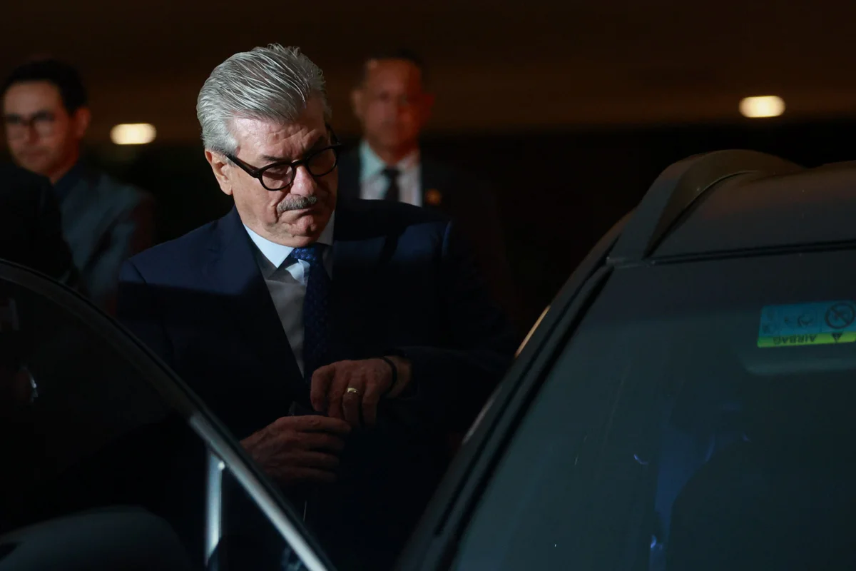 Ministro afastado do STJ Marco Buzzi deixa o tribunal após oitiva em processo disciplinar sobre acusações de importunação sexual Ministro afastado do STJ Marco Buzzi deixa o tribunal após oitiva em processo disciplinar sobre acusações de importunação sexual