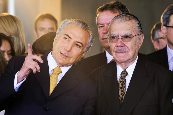 Políticos escritores não são muitos, mas são poderosos
