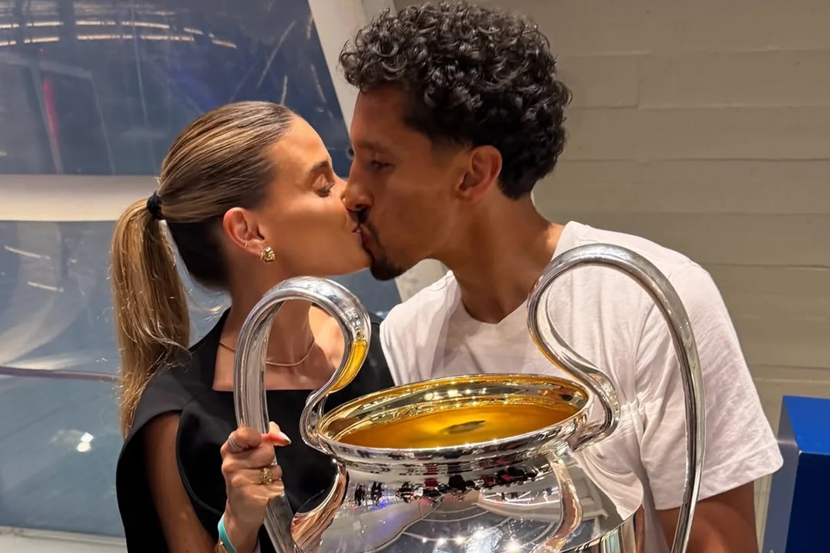 Carol Cabrino e mArquinhos estão juntos e têm quatro filhos Carol Cabrino e mArquinhos estão juntos e têm quatro filhos