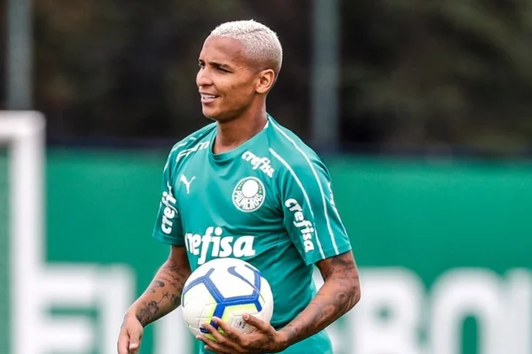 jogador do palmeiras