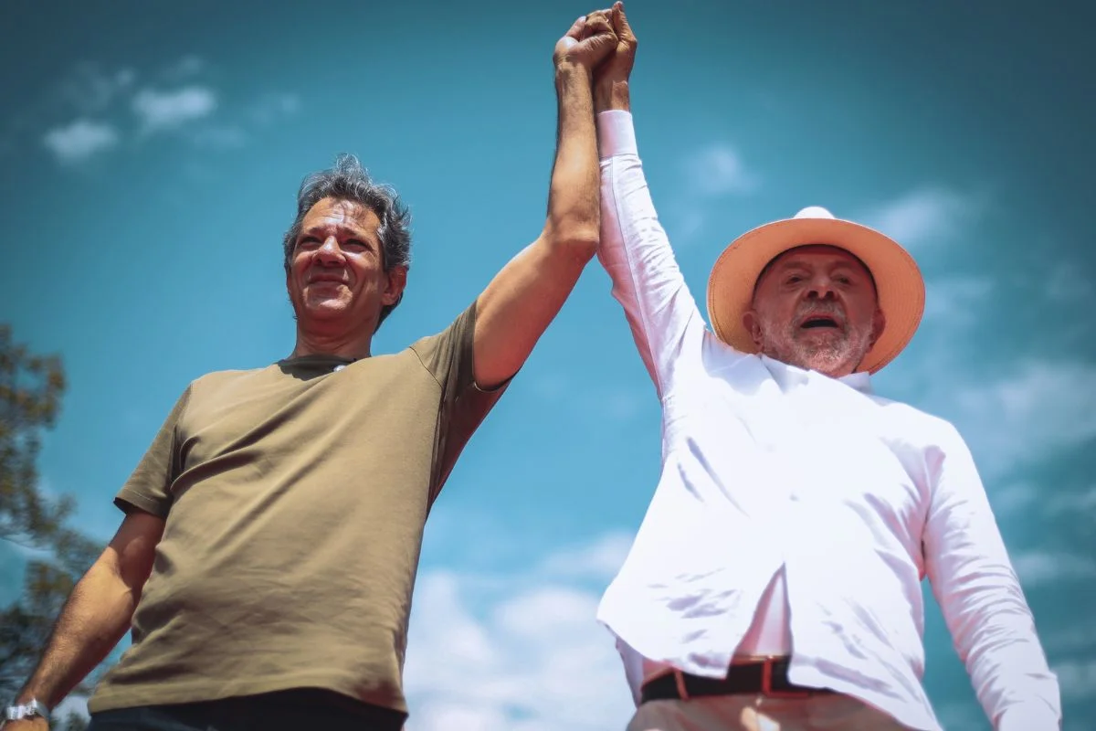 Haddad foi escalado por Lula para ajudar no palanque eleitoral em São Paulo Haddad foi escalado por Lula para ajudar no palanque eleitoral em São Paulo