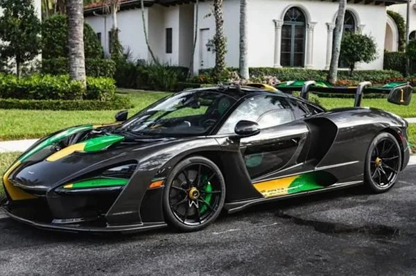 Um raríssimo McLaren em homenagem a Senna vai a leilão nos EUA