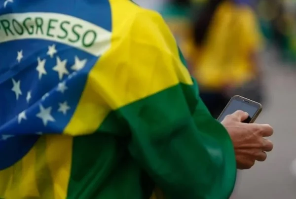 “Exército”, “Xandão”: bolsonaristas vetaram palavras para evitar rastreio por Moraes