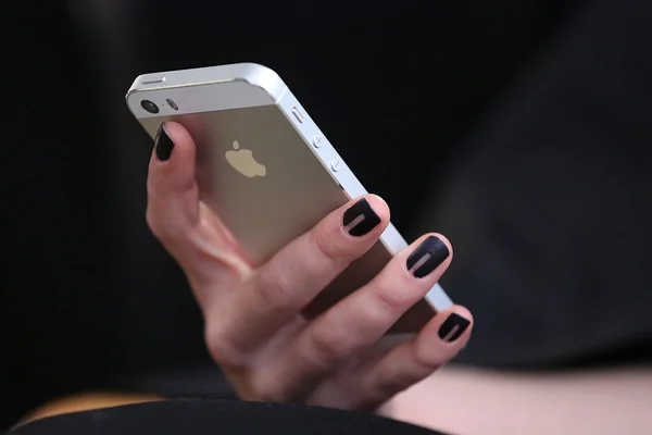 Em novo vazamento, Wikileaks mostra como a CIA invade iPhones
