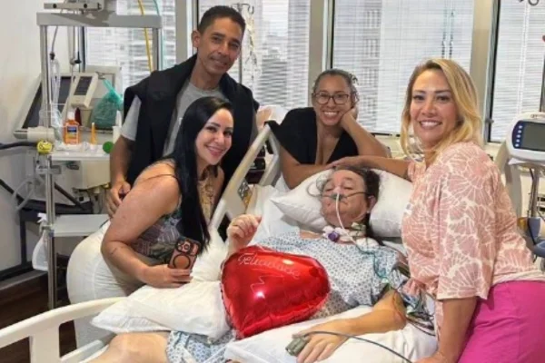 Marquito aparece pela 1º vez após internação e se pronuncia