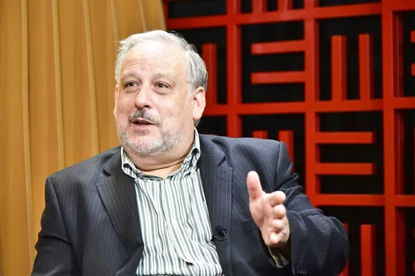 “Temer não foi o líder do golpe”, diz Ricardo Berzoini