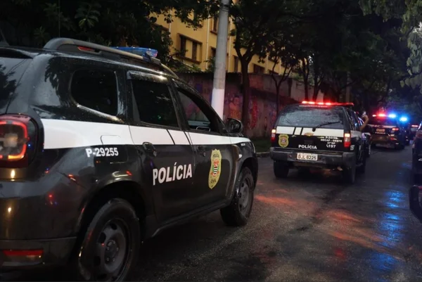 golpe polícia sócias clínica