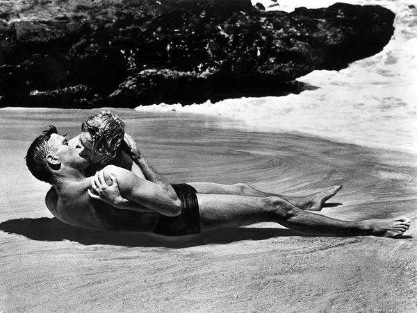 Dia do Beijo: gesto ganha significados diversos em 10 momentos da arte