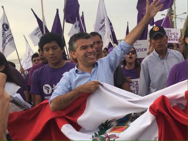 Tribunal do Peru barra dois candidatos um mês antes das eleições presidenciais