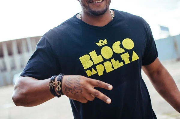 Público se diverte com Bloco da Preta no pós-carnaval brasiliense - imagem 1 Público se diverte com Bloco da Preta no pós-carnaval brasiliense - imagem 1