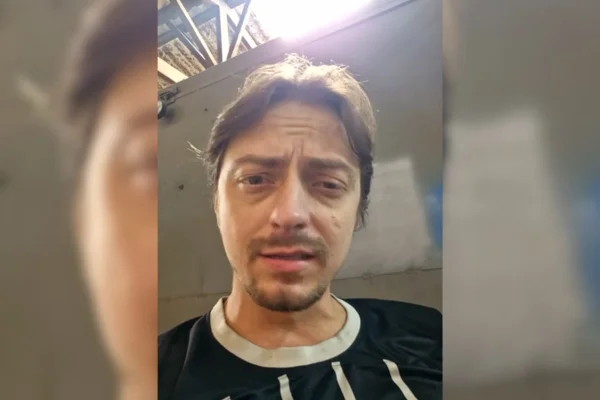Influenciador Marcão Raiz, ficou 15 dias em coma após sofrer traumatismo craniano e múltiplas fraturas em acidente de moto no interior de SP - Metrópoles