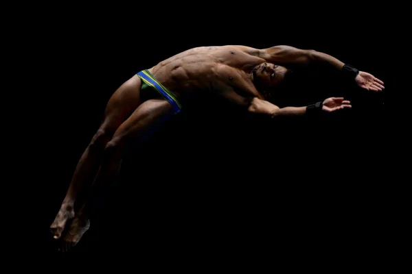 Isaac Souza do Time Brasil na Plataforma dos 10m no Mundial de Esportes Aquáticos de Fukuoka 2023