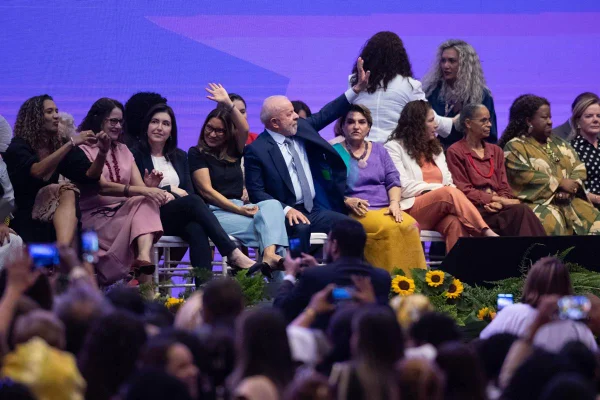 Campanha de Lula planeja reunir 5 mil mulheres em encontro - destaque galeria Campanha de Lula planeja reunir 5 mil mulheres em encontro - destaque galeria