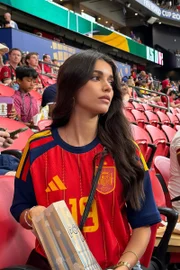 Inés revelou detalhes do romance com o craque da Espanha e do Barcelona Inés revelou detalhes do romance com o craque da Espanha e do Barcelona