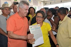 Governo entrega 1,3 mil escrituras em Santa Maria